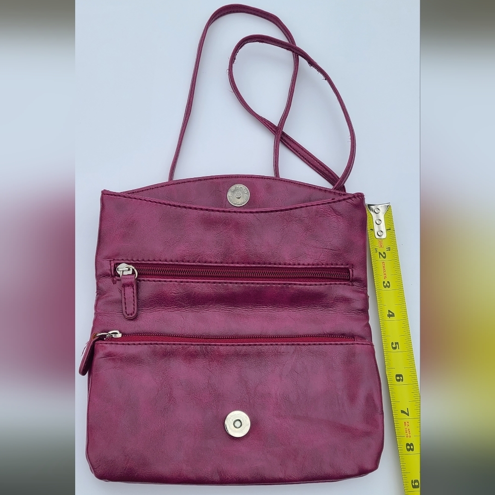 Dark pink purse crossbody folds into small wallet size purse with zippers - Picture 7 of 9